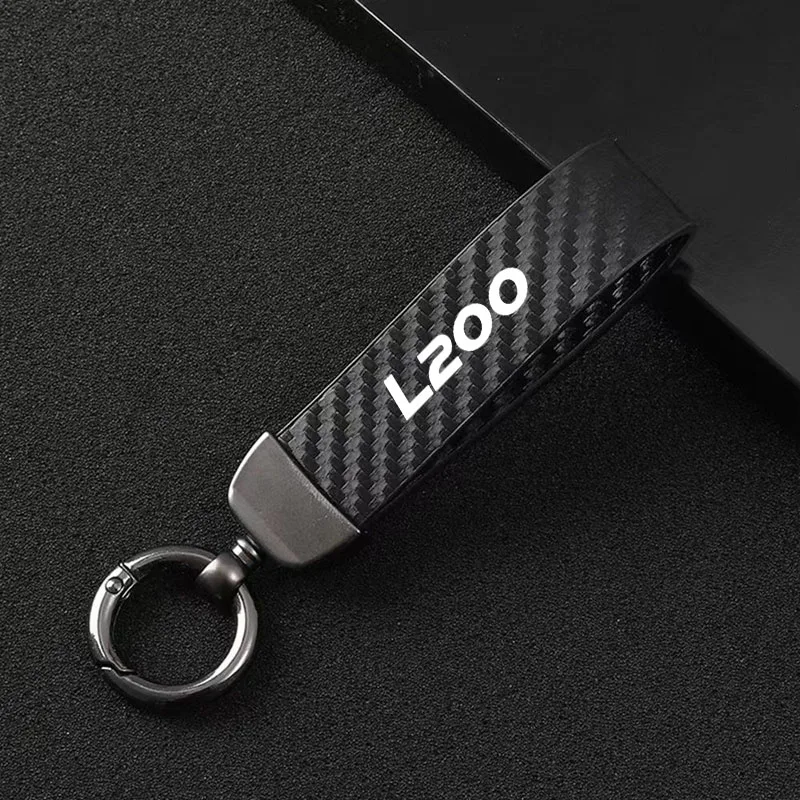 

carbon fiber Leather Keychain Car Keychain Horseshoe Buckle Jewelry for Mitsubishi L200 2011-2019 Car Accessories