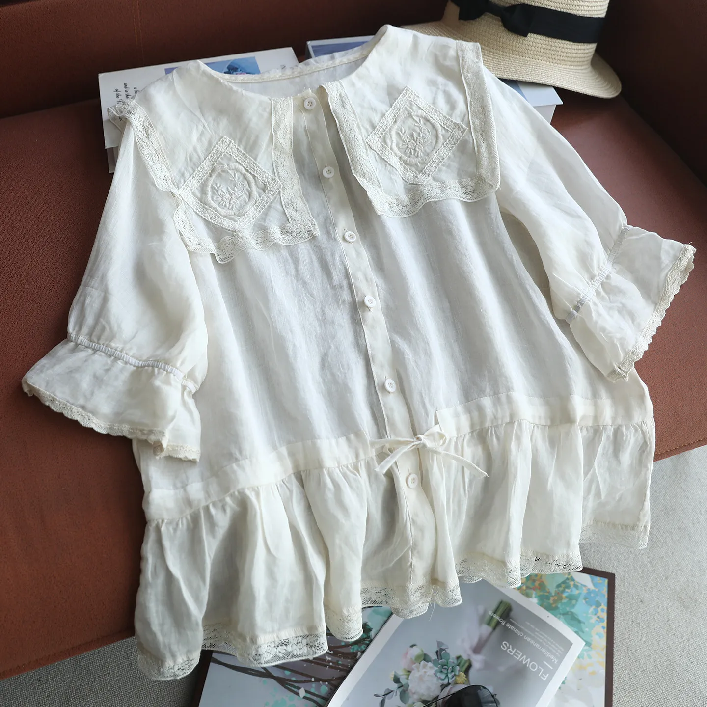 

Japanese Sweet Mori Girl Lace Embroidery 100% Ramie Shirts Women Summer Turn Down Collar Short Sleeve Casual Loose Blouse Tops