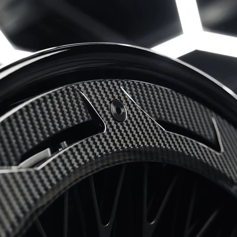 Zdjęcie 4: Kute felgi samochodowe ze stopu aluminium z włókna węglowego 5x114.3 5x120 5x130 18 19 20 22 24 26 cali do Mercedes Rolls Royce