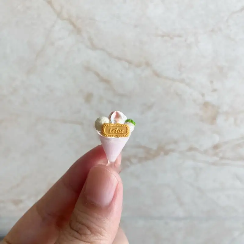 1 Juego de casa de muñecas en miniatura, taza de helado de fresa rosa, modelo de accesorios de comida para decoración de casa de muñecas, juguetes para juego de imitación para niños, regalo
