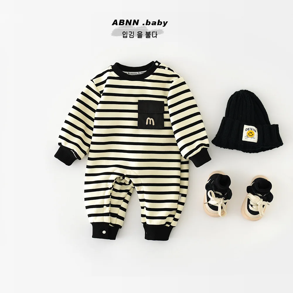 2024 Autumn Winter Baby Boys Fleece Rompers Cotton Plus Velvet Striped Thickened Infant Boys Bodysuit Newborn Boys Jumpsuit