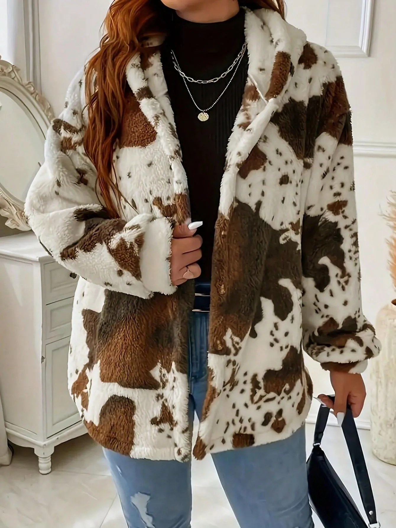 2024 autumn and winter new casual and fashionable plus size plush jacket women s cow print plus size zipper hoodie