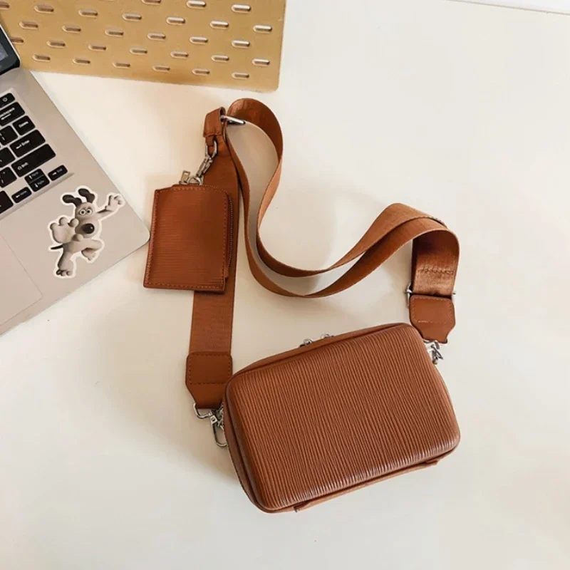 

Новая однотонная независимая сумка на молнии из искусственной кожи, квадратная сумка через плечо, модная универсальная персонализированная сумка на плечо для пар