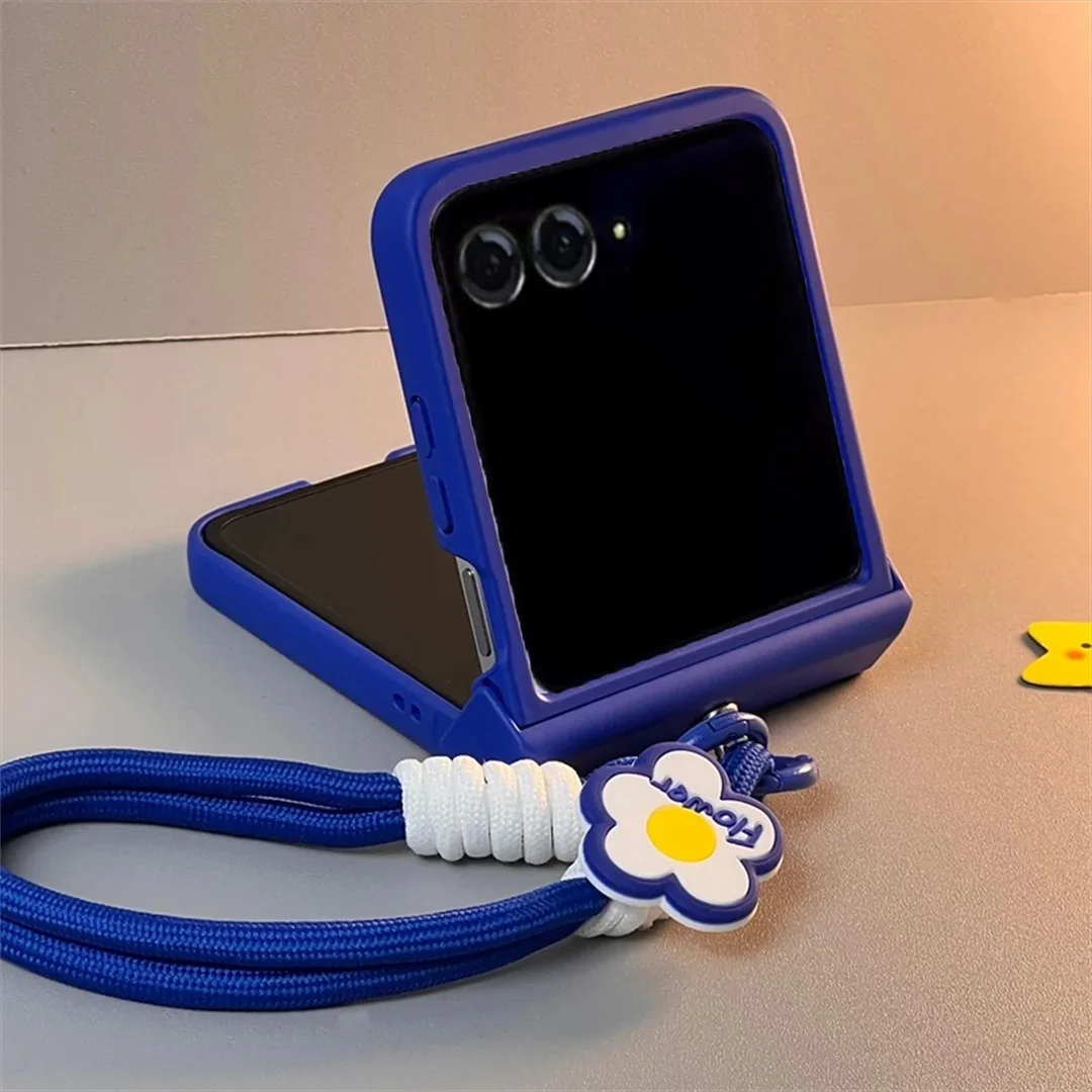 Flower Hand Strap Hinge Phone Case For Samsung Galaxy Z Flip 3 4 5 6 7 7FE For Motorola Razr 70 40 50 60 Ultra Xiaomi Mix Flip 2