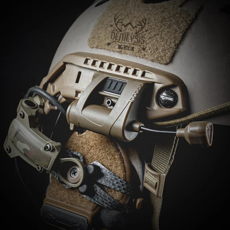 Tactical Helmet Light 4 Modes Green Red IR Laser LED Helmets Flashlight Energy Saving for Airsoft Hunting Camping