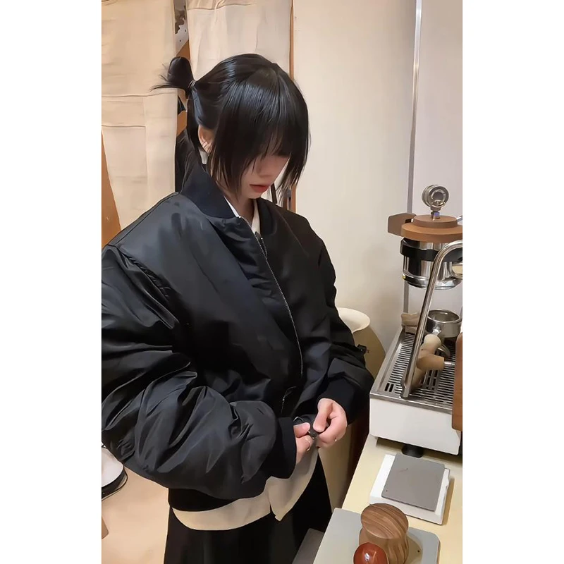 

Черная мужская зимняя утепленная куртка-бомбер в американском ретро-стиле, пилотская куртка MA1, верхняя одежда из полиэфирного волокна с длинными рукавами