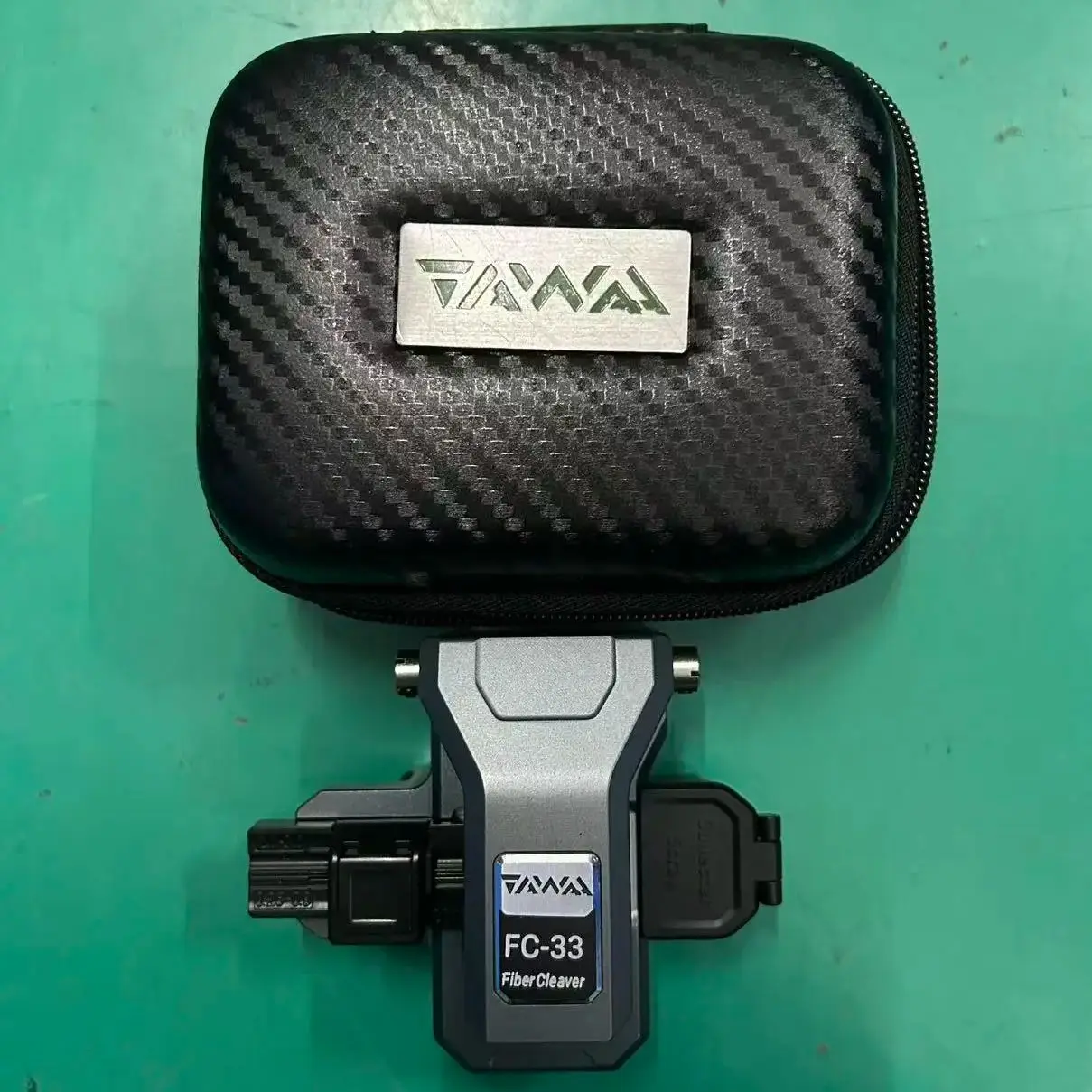 taglierina-per-fibra-ottica-tawaa-fc-33-one-step-precisione-inferiore-a-05-gradi-durata-della-lama-48000-volte-superiore