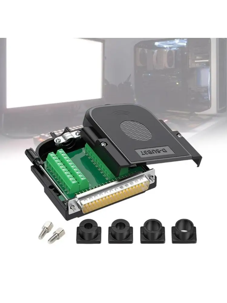 

Припаяем меньше разъема DB37.