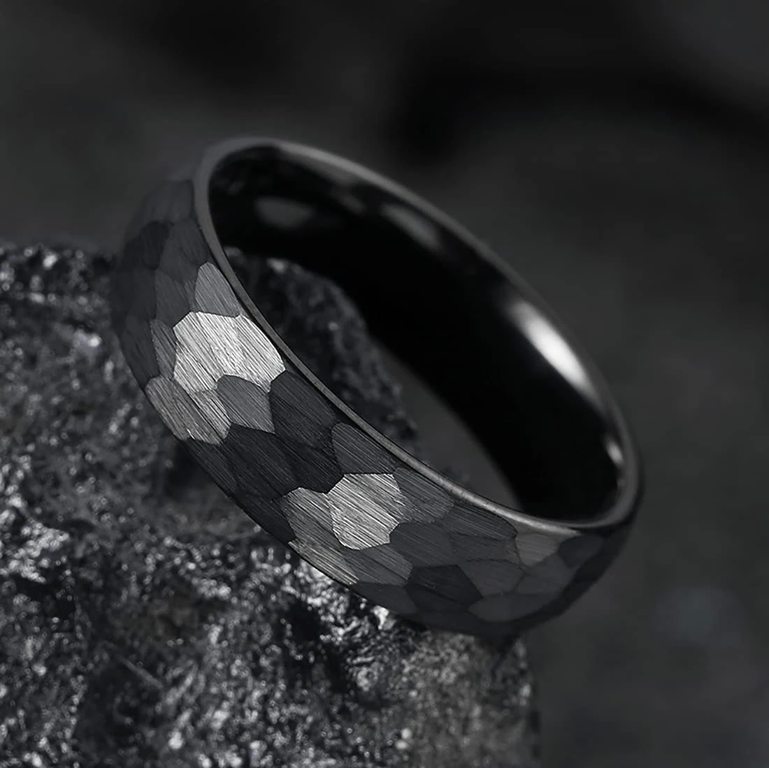 Fashion Hammered Multi-faceted Titanium Rings For Men Women Black Brushed Stainless Steel Couple Ring Wedding Engagement Jewelry