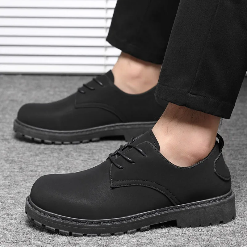 

Мужские повседневные кожаные туфли в британском стиле, на платформе, деловые, брендовые, для официальных мероприятий, легкие, универсальные, с круглым носком, для работы, размеры 39-44