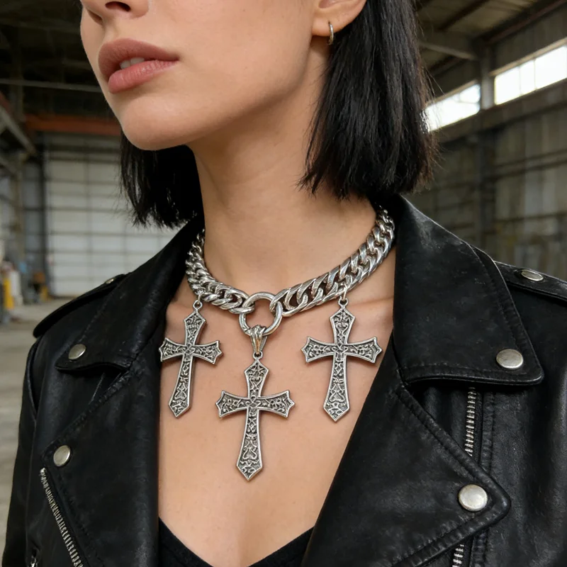 Thumbnail 4 - #17 Best Chunky Chain Necklaces to Buy In 2026