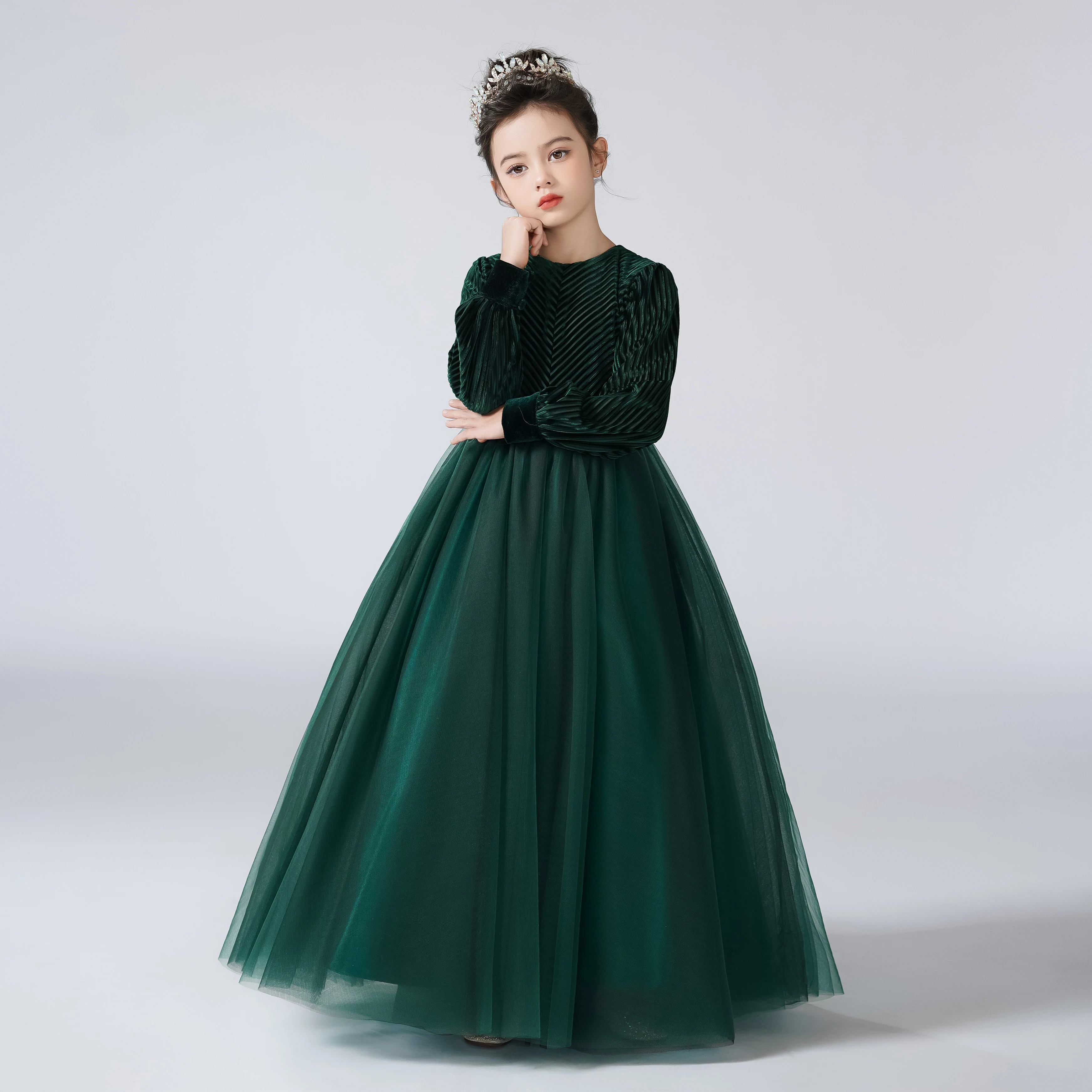 Dideyttawl Customized Flower Girls Dress For Party Long Sleeves Formal Pageant Gown Vintage Velvet Long Sleeve Junior Bridesmaid