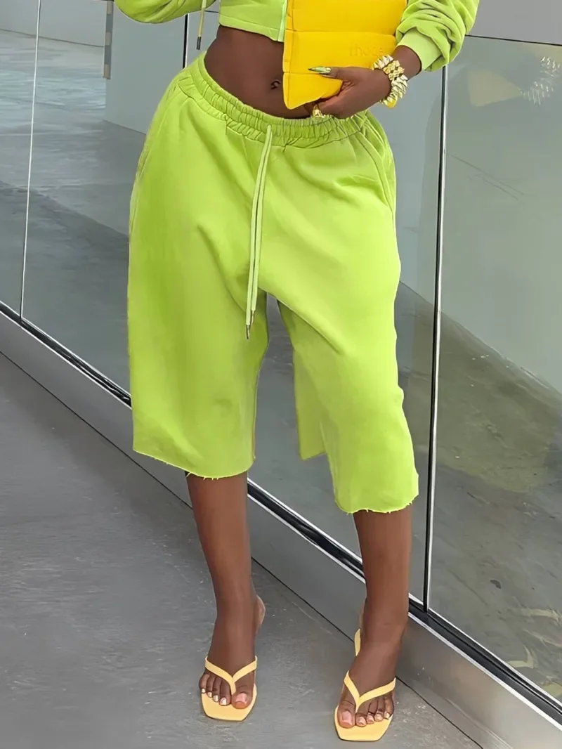 GUWU Pantalones cortos tipo bermuda holgados informales de verano para mujer, pantalones de cinco puntos hasta la rodilla con cordón elástico en la cintura, color verde lima, para uso diario