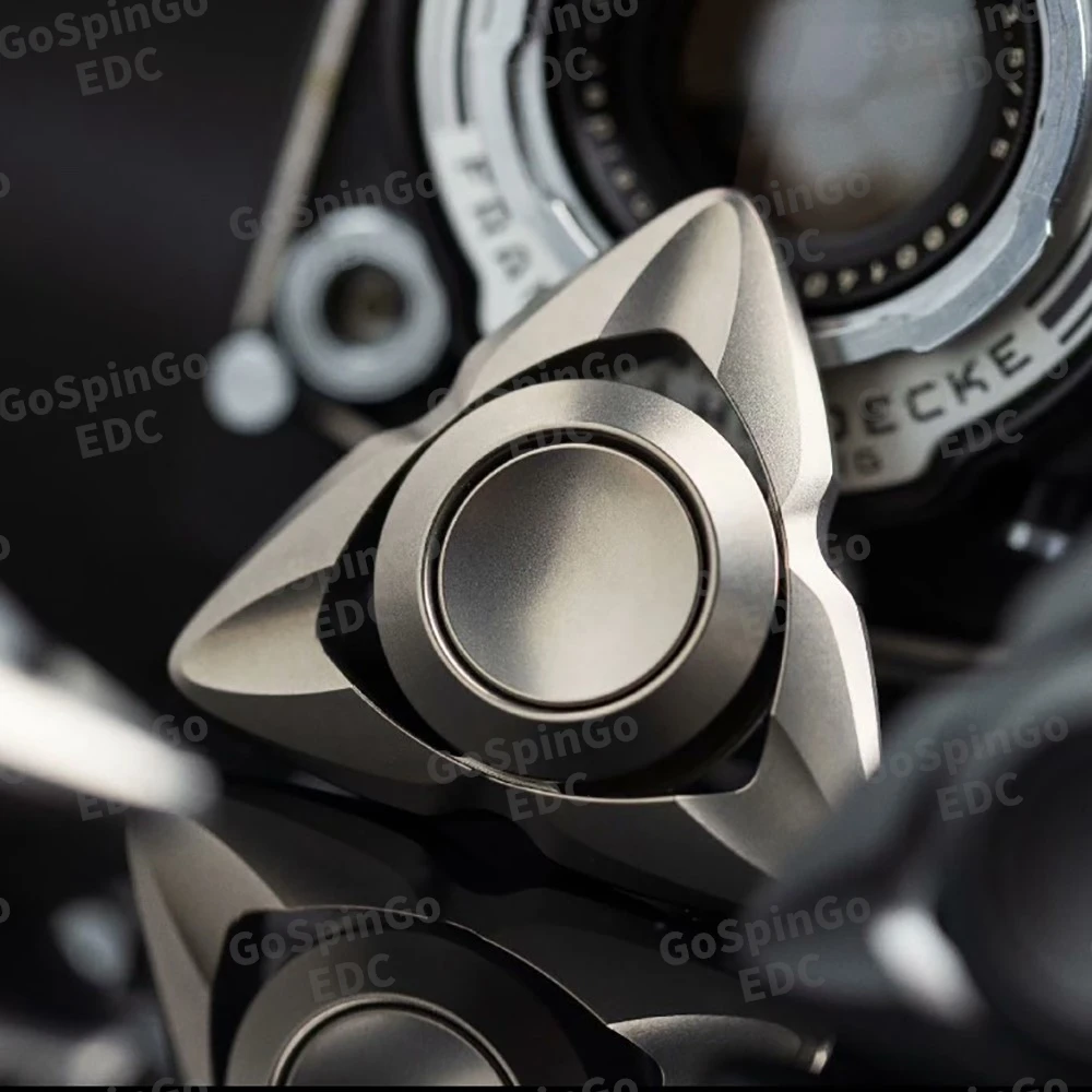 Fairy Works EDC Mave1.1 Fidget Spinner Stressabbau-Spielzeug Zappelspielzeug für Erwachsene Dreiblattiger Fidget Spinner Originaldesigns