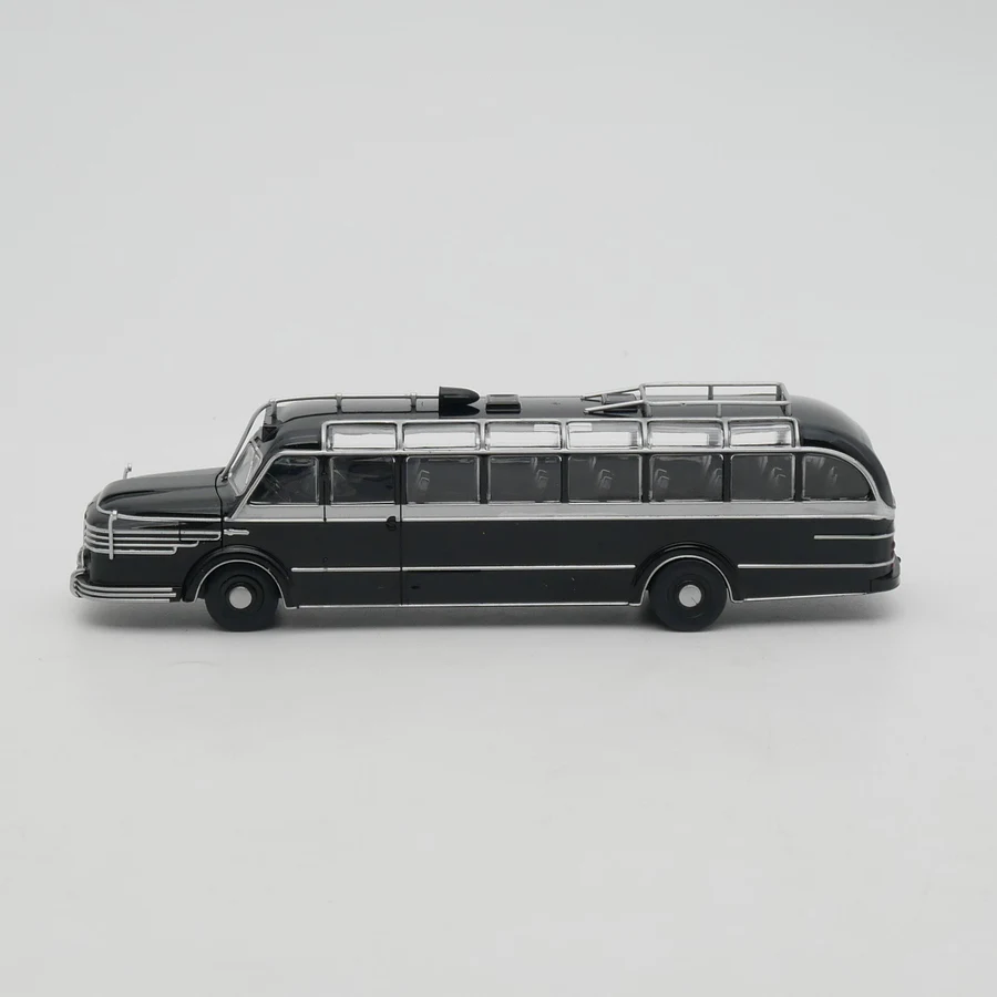 IXO 1:72 German buses Krupp Hubertia Titan 080 Diecast Car Model Metal Toy Vehicle