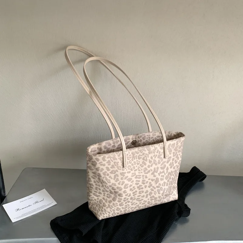 Sac à bandoulière en faux daim, sac à main vintage à motif léopard pour femmes, grand sac fourre-tout, sac de haute qualité de Guangzhou