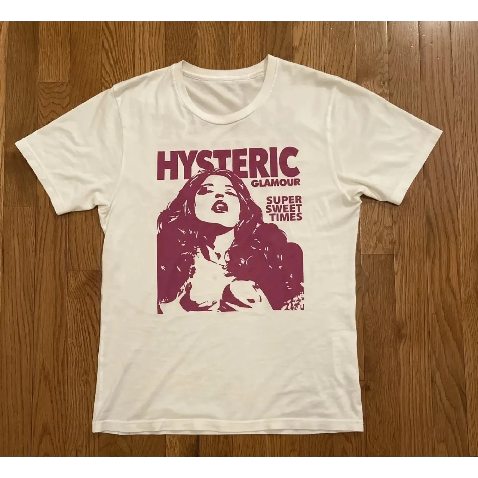 【人気✨美品】ヒステリックグラマHYSTERIC GLAMOUR　T シャツ HYSTERIC GLAMOUR（ヒステリックグラマー）の「TOKYOVITAMIN
