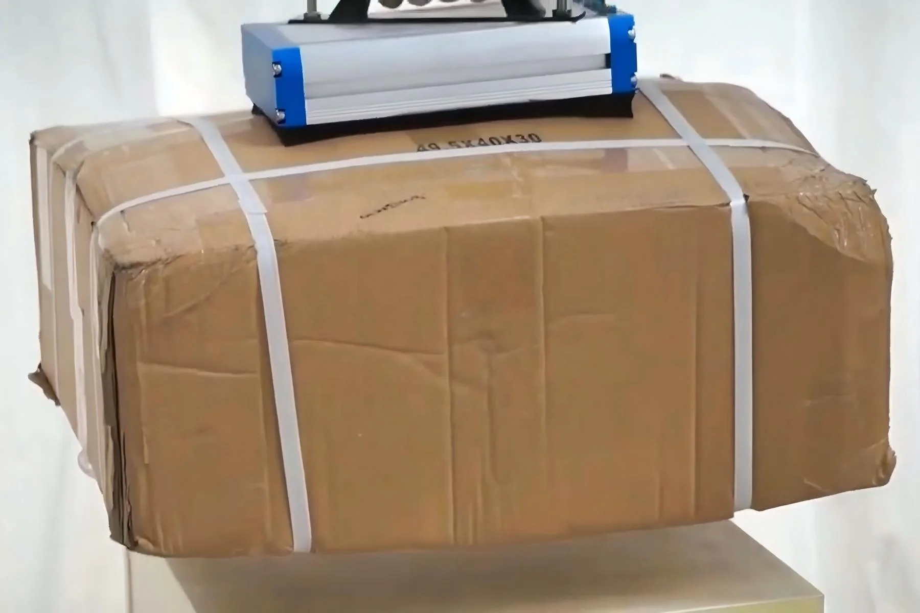 Pneumatic Cobot End Gripper Vacuum Conveyor Gripper Clamping Conveyor Suitable for Lifting Carton and Wooden Plate