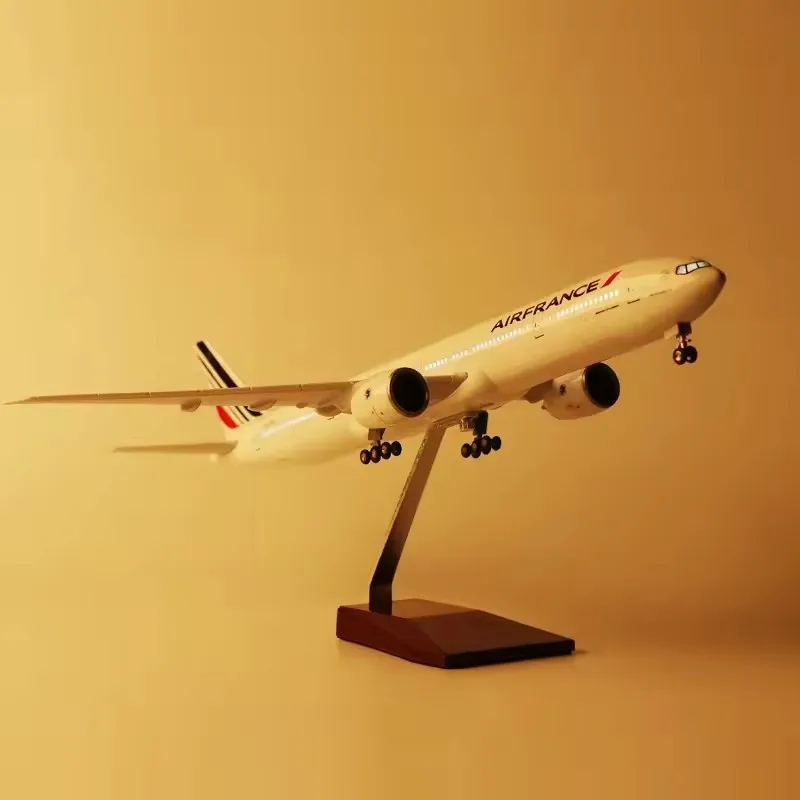 

New 1:157 Scale 47cm Aircraft B777 France Air Airlines Model W Light Wheel Diecast Resin Airplane Collection Display Gifts