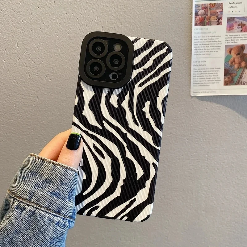 Fashion Zebra Stripe Wrinkle Case For iPhone 14 13 11 15 Pro Max 12 Mini 7 8 Plus X XS XR Soft Silicone Leather Shockproof Cover