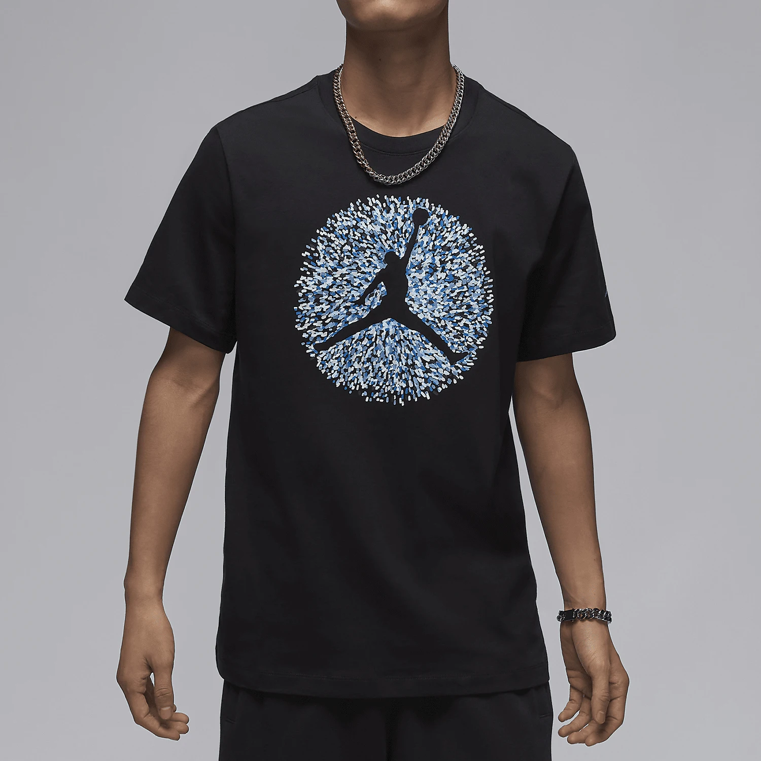 nike-authentic-jordan-flight-essentials-men's-short-sleeves-fn6007-010