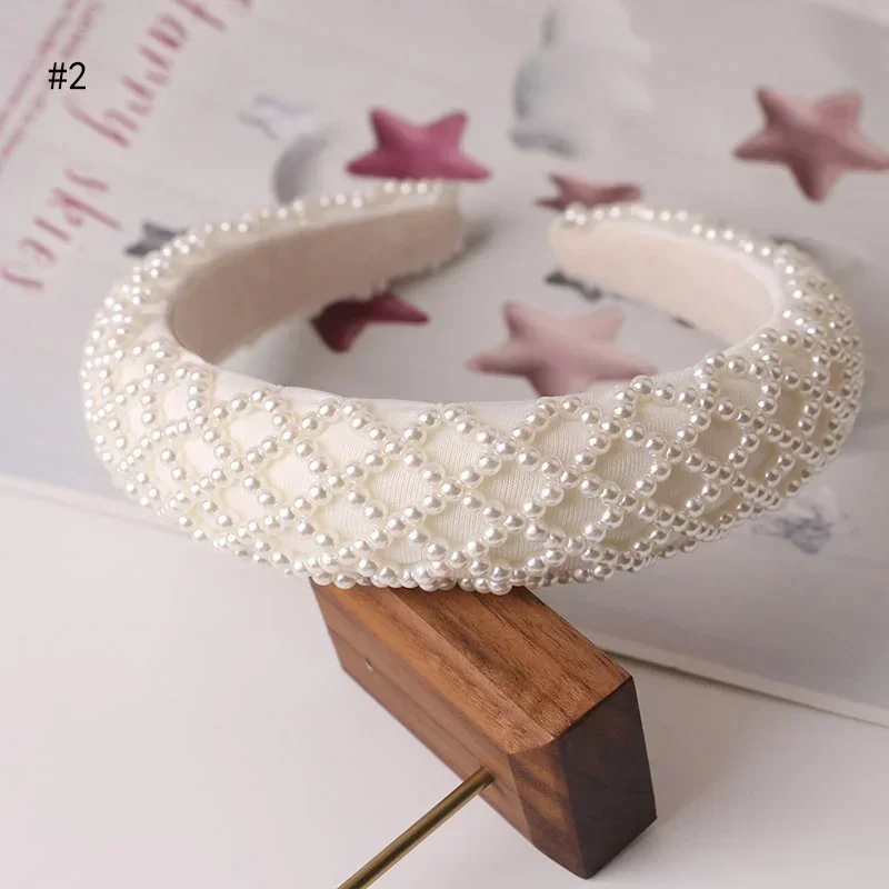 Women Fashion Retro Pearl Headbands Exquisite Hair Accessories for Women\'s Hands Girl\'s Hair Accessories Fashion Creative Gifts