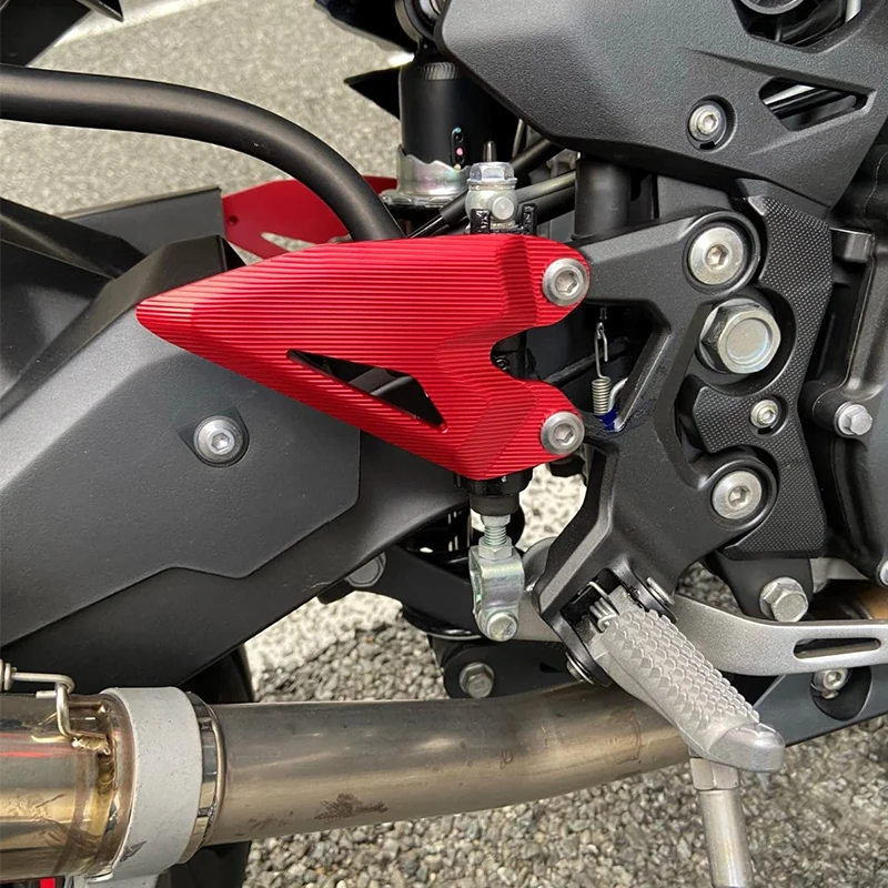 Motorcycle Foot Peg Guard Footrest Hanger Rear set Heel Plates Protector Plate For Kawasaki Z250 Z400 NINJA400 Ninja e-1 Z e-1