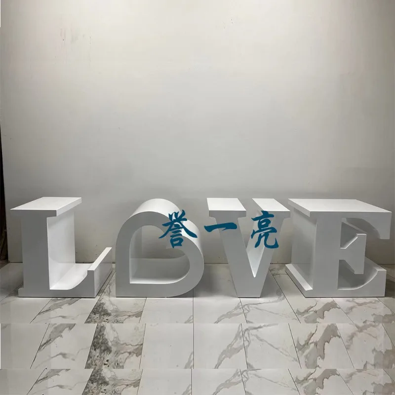 

Оптовая продажа свадебных столов LOVE: из массива дерева, с изображением LOVE, из закаленного стекла