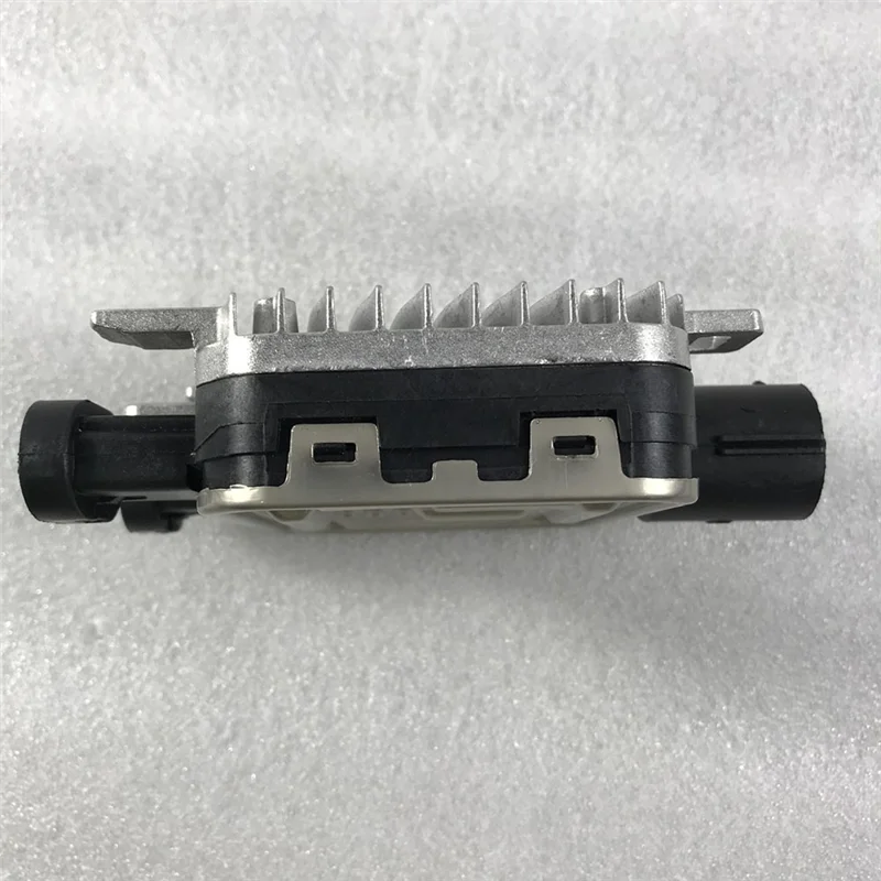 

A04E-Electronic Cooling Fan Control Module Heating Unit For Land Rover Evoque Volvo S60 S80 V70 XC60 940009402 940009403
