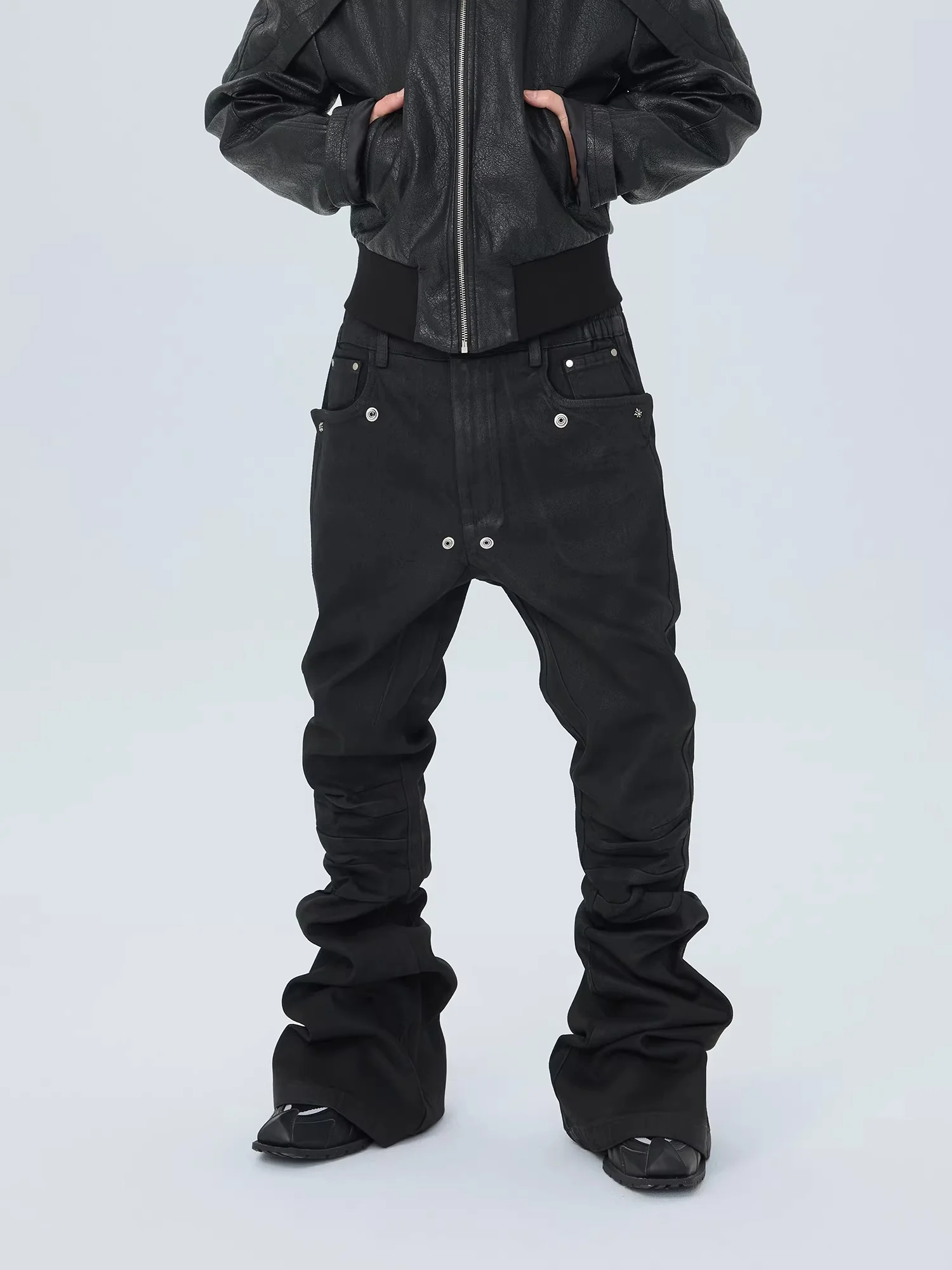 

Owen Seak Men‘s Oil wax Jeans Classic Denim Gothic Men Coated Casual Flared Trousers High Street Solid Designer luxury Pants