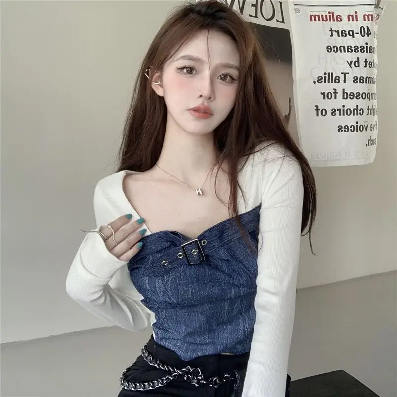 

Fake Two-Piece Long-Sleeved T-Shirt 2024 Autumn Winter Round Neck Retro Slim Short Top Design Sensual Metal Button Top