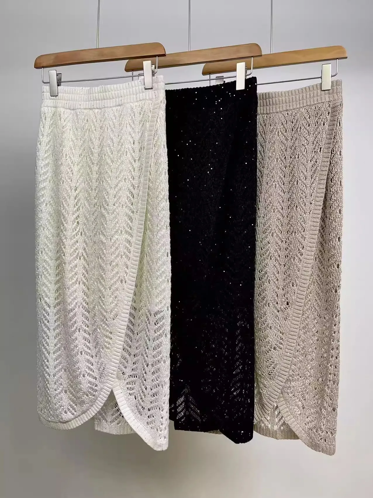 

High-end, hollowed-out sequin split linen knitted skirt with a mid-length elastic waist