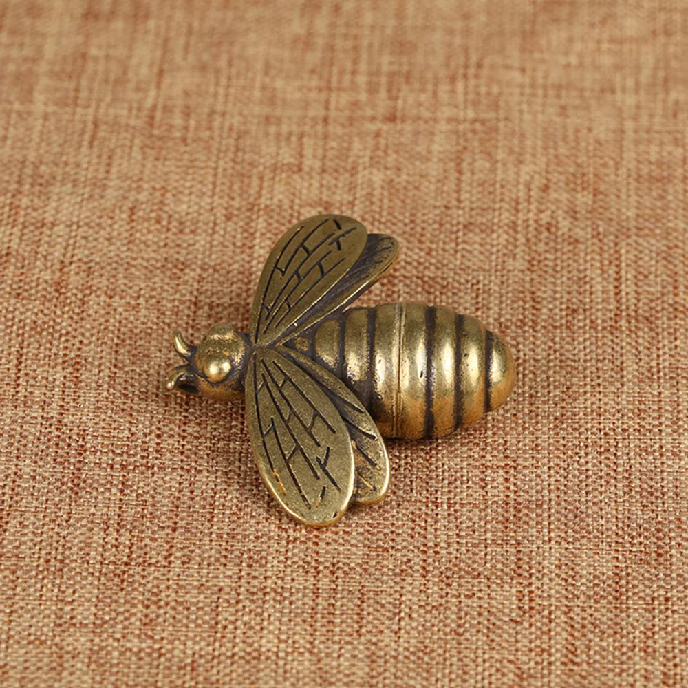 Retro Bee DIY Jewelry Accessories Punk Small Pendant Handmade Brass Keychain Bag Pendant Foreign Trade Wholesale