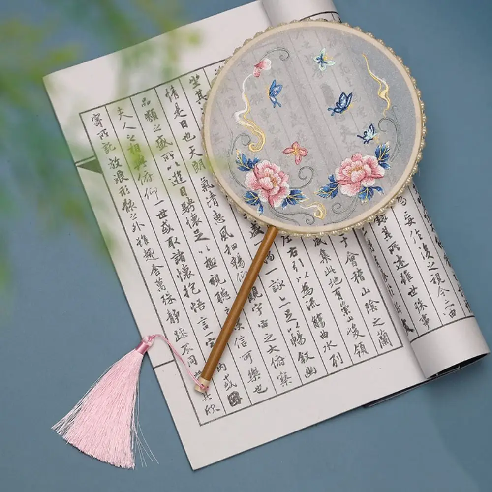 Home Decor Classical Round Fan Vintage Embroidered Silk Fan Double Sided With Tassel Hand Fan Wedding