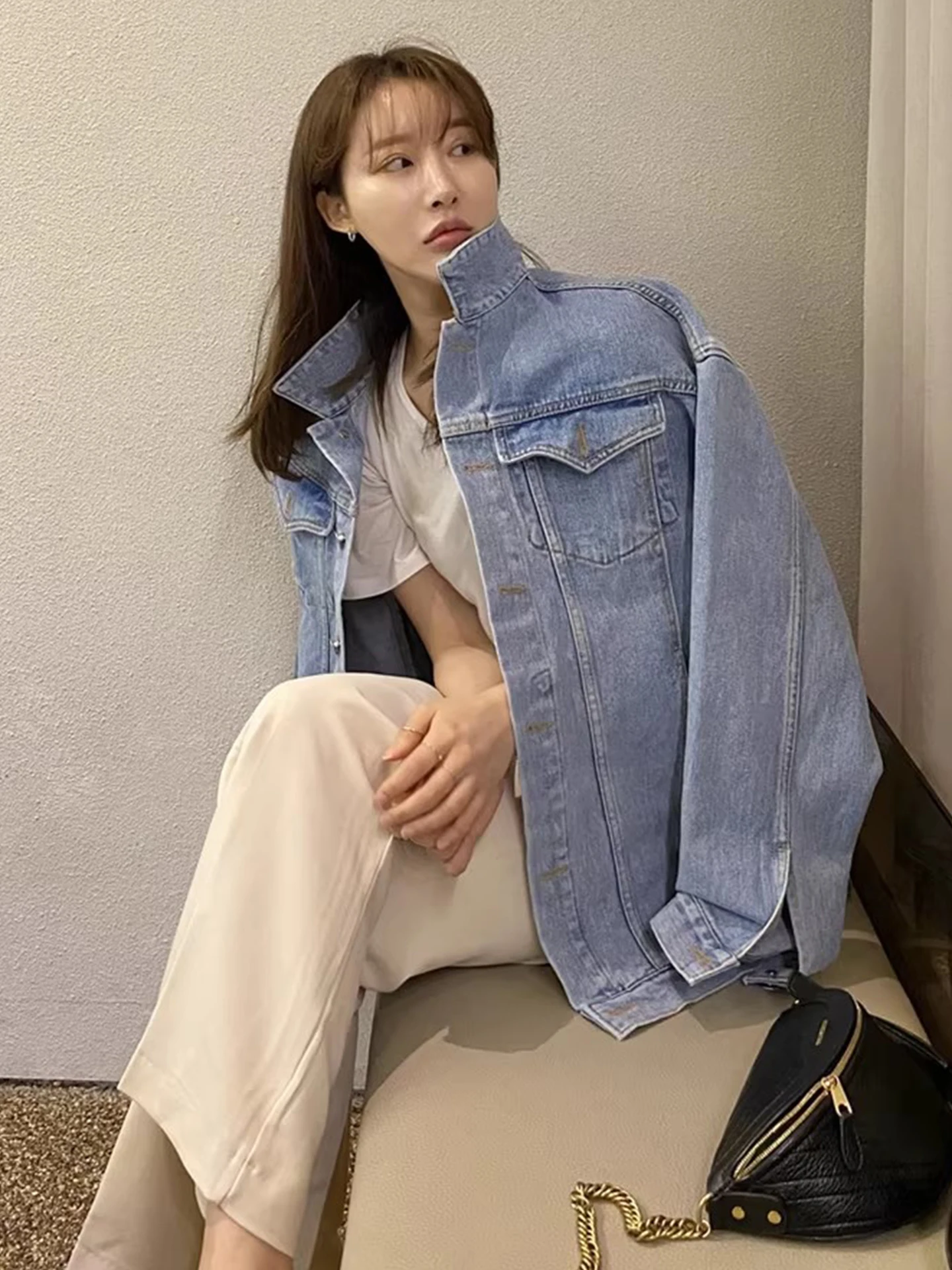 

Retro Basic Loose Fit Foggy Color Stand Collar Single Button Denim Jaet Women Early Spring New Sle Versatile Top