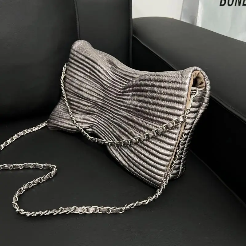 

Light Luxury Fashion Stripes And Folds Square Women Bag Dinner Party Personalized Temperament One Shoulder Oblique Straddle Bag