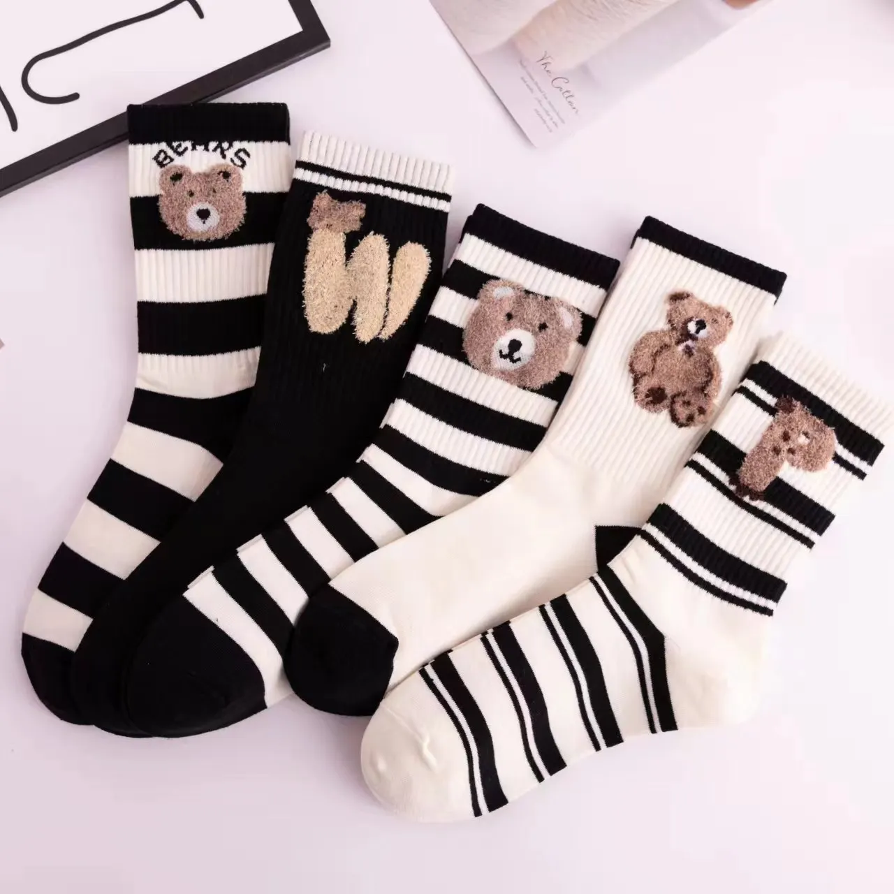 

Набор из 5 пар женских носков: корейские полосатые носки с мультяшным принтом, комфортные, высокого качества, для девочек, оптом, с милым медведем, забавные, универсальные