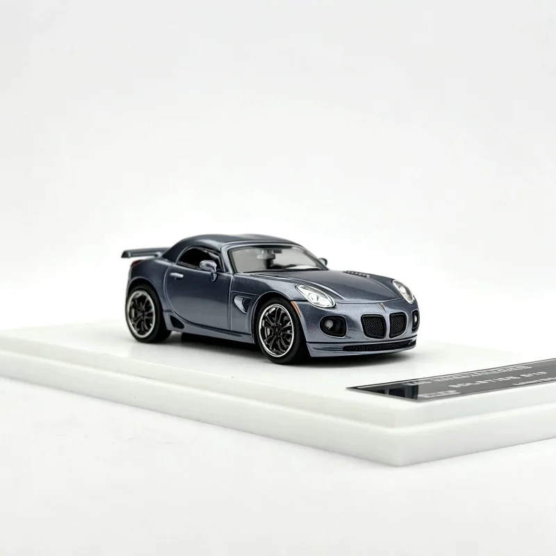mk-1-64-pontiac-solstice-gxp-2009-silverblue-modele-de-voiture-en-metal-moule-sous-pression