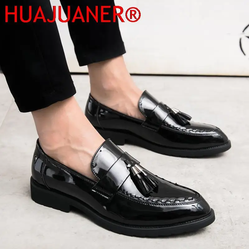 Mens Shoes Casual Luxury Leather Loafers Business Formal Shoes Bureau Classic Shoes Shiny Oxford Male Wedding Dress Shoes Tassel