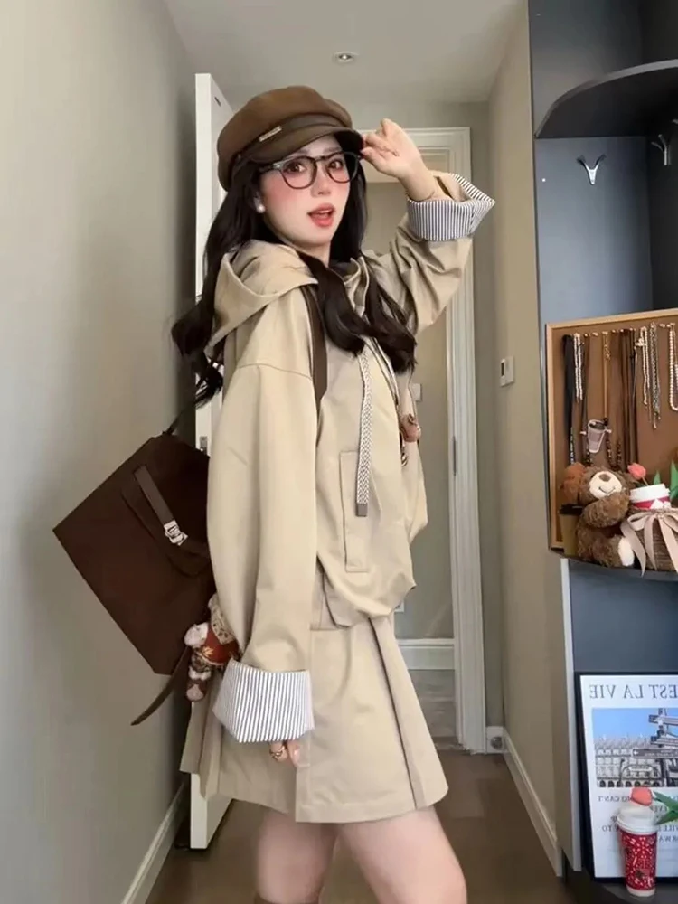 

Корейский свободный джат цвета хаки с капюшоном, женский осенний комплект 2024, новая утягивающая плиссированная юбка с высокой талией, модный ансамбль