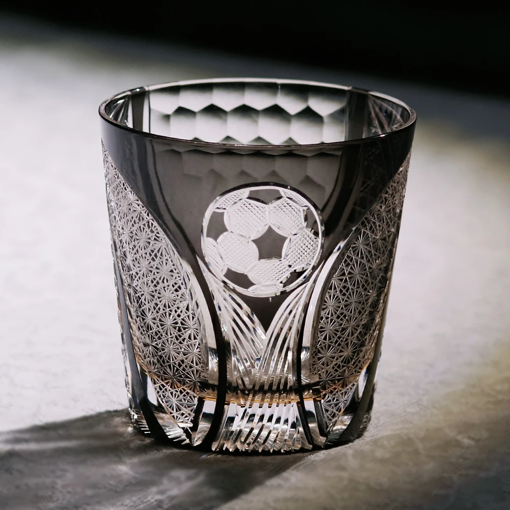bicchiere-da-whisky-in-cristallo-stile-edo-kiriko-con-motivo-a-pallone-da-calcio-intagliato-a-mano-senza-piombo-per-bar-feste-e-regali