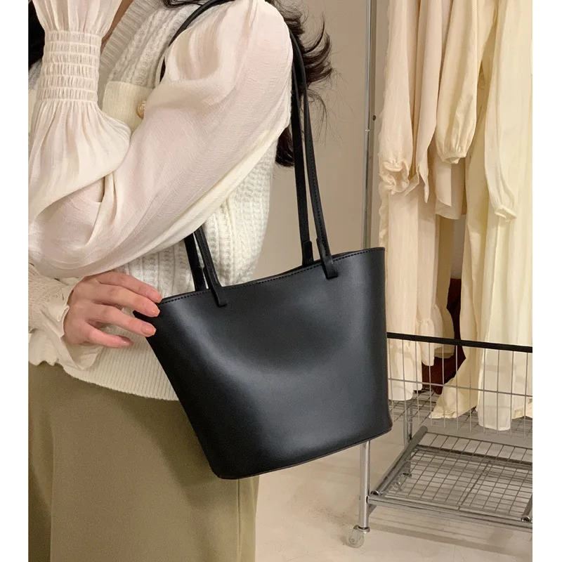 Real cowhide bag large capacity tote bag women's new simple genuine leather fashion bucket bag shoulder crossbody hand-carrying