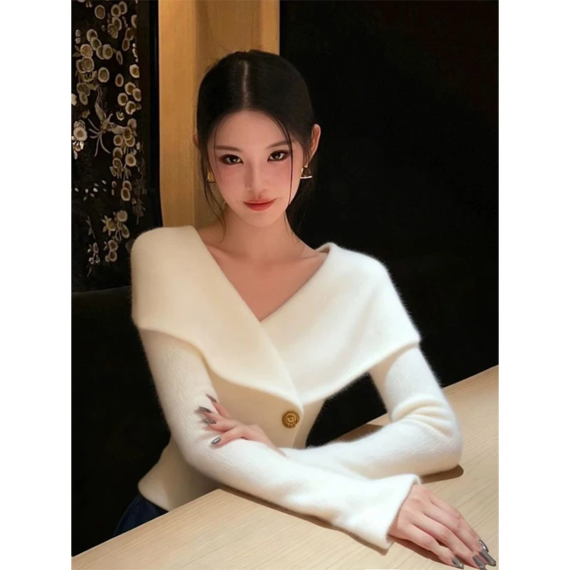 Elegant White Knitted Cardigan Women Fashion Cropped Sweater Outerwears Korean Long Sleeve Knitwears Winter Slim Design Jumpers