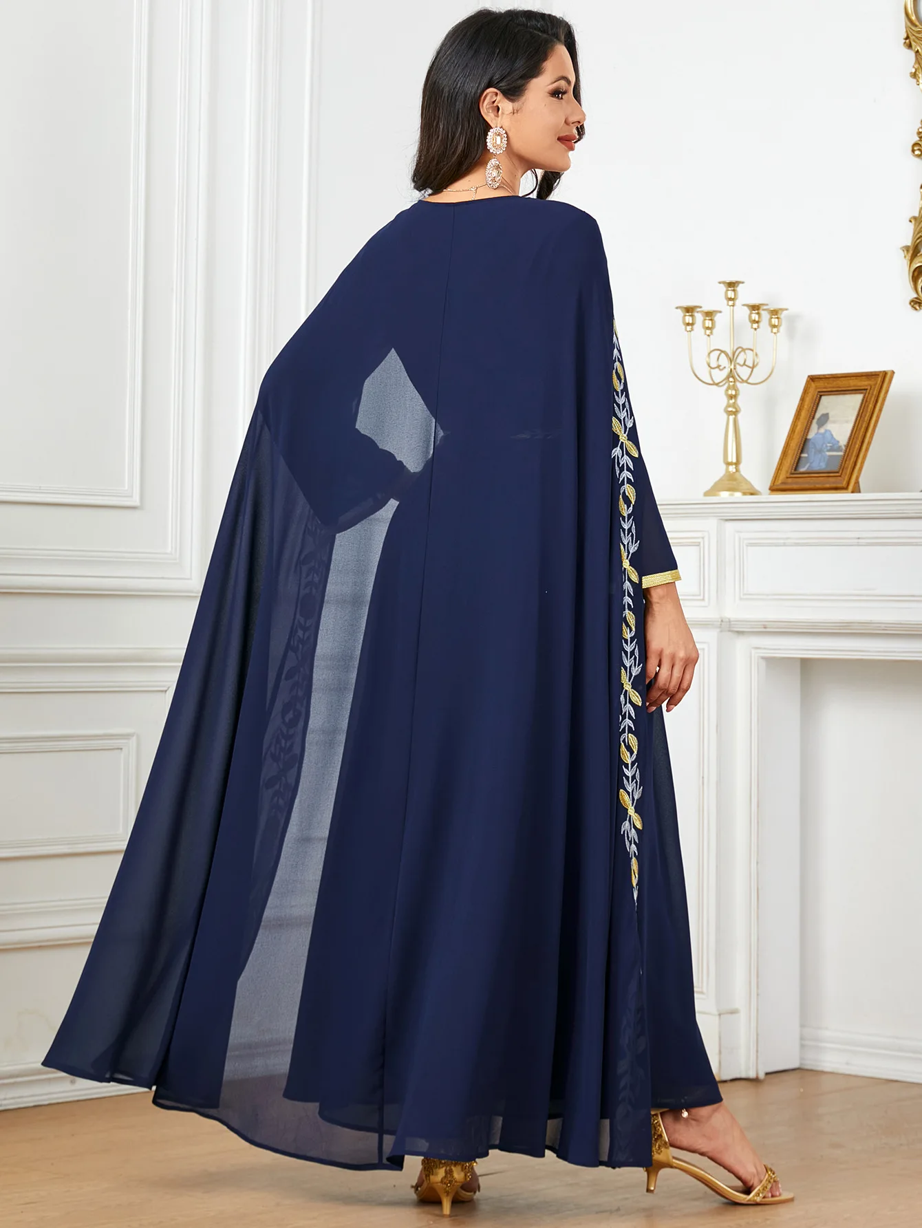 Middle East cross-border fashion embroidery one-piece outer dress evening gown women's Arabian robe Dubai dress