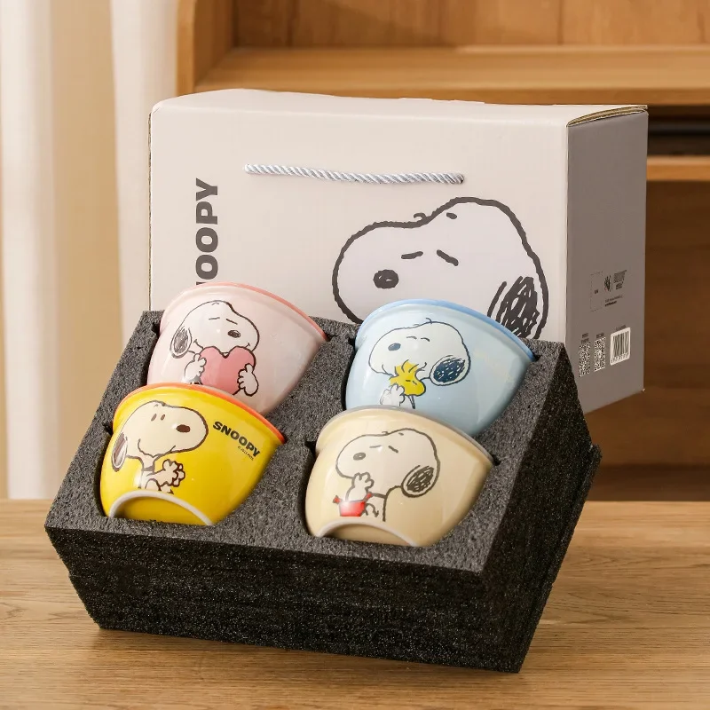 Kawaii Snoopy Genuine Ceramic 4.5-inch Tableware Bowl Set of 4 Cartoon Large Capacity 400ml Soup Rice Bowl Gift Box for Friends