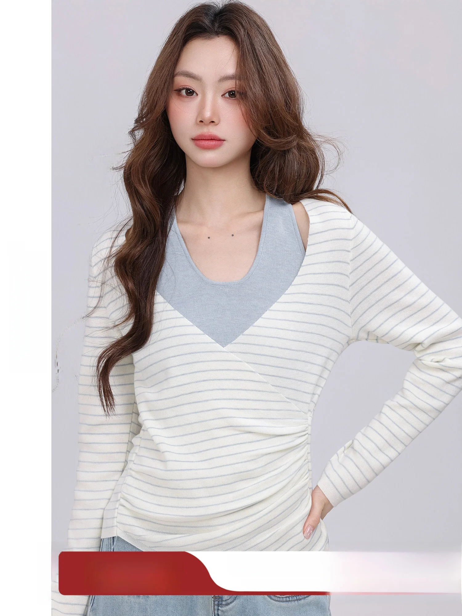 

Romantic Trap Long Sve V-Ne Fake Two-Piece Striped Knitwear Women's Spring New Splicing Pattern Comfortable Breathable