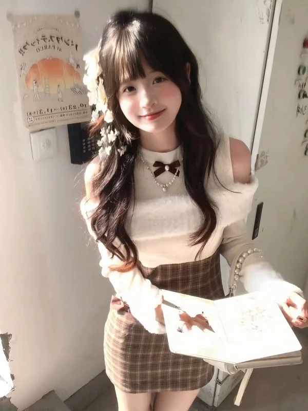 เสื้อไหมพรมทรงเข้ารูปแบบสลิมฟิต แขนยาว โชว์ไหล่ แต่งลายสก็อต สำหรับผู้หญิง ฤดูใบไม้ร่วง ฤดูหนาว สไตล์นักศึกษา ทรงบอดี้คอน