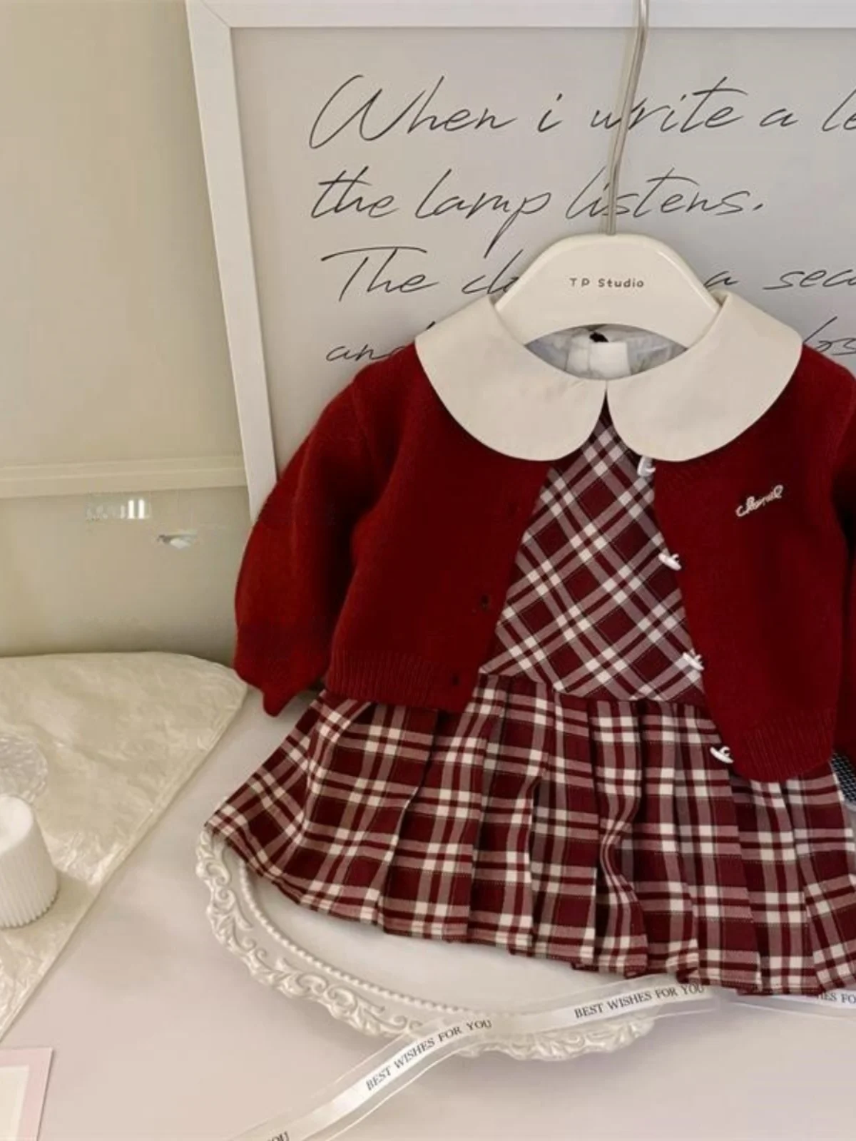 

Весенне-осенний новый вязаный кардиган в клетку для маленьких девочек, свитер, однотонный комплект из двух предметов, корейский студенческий наряд