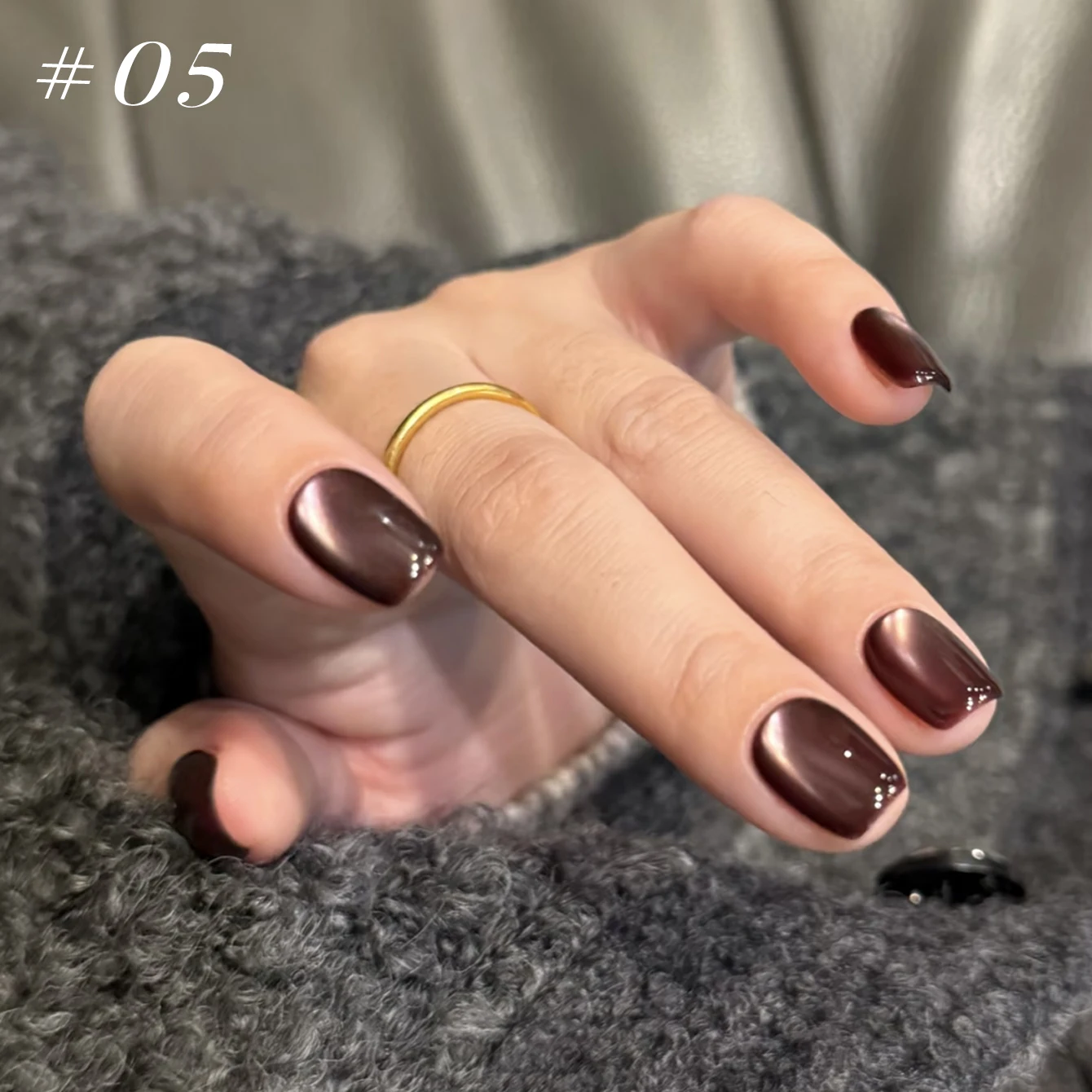 MIANEL 2026 Autumn/Winter New Arrival Bling-Bling Crystal Red Brown Glass Bead Cat Eye Gel Nail Polish for Cat Eye Manicure