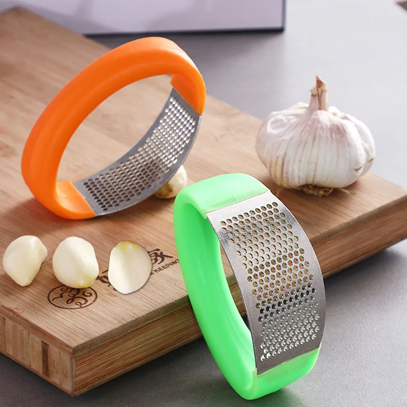 Three Colors Garlic Press Garlic Mashers Manual Ring Garlic Peeler Garlic Beater Stainless Steel Garlic Mashers Honing steel